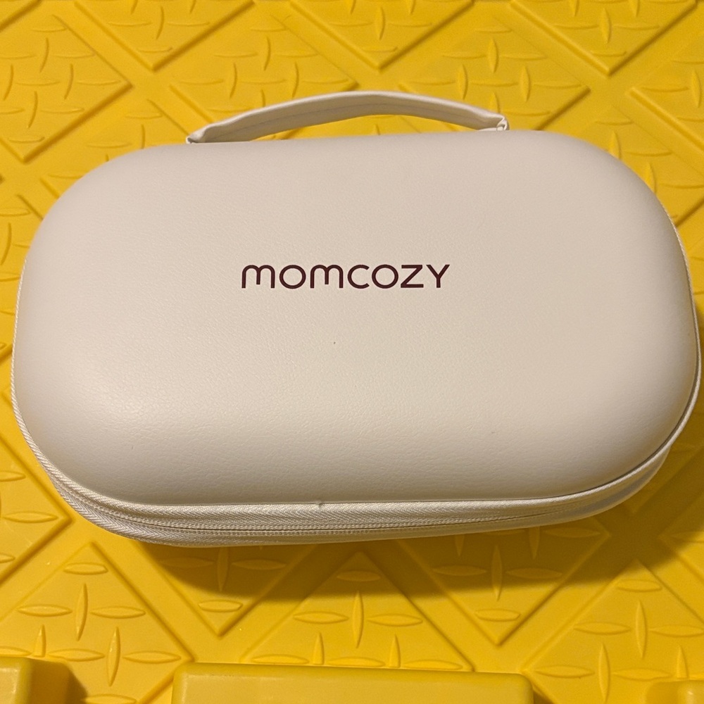 Momcozy Hands Free M5 Breast Pump